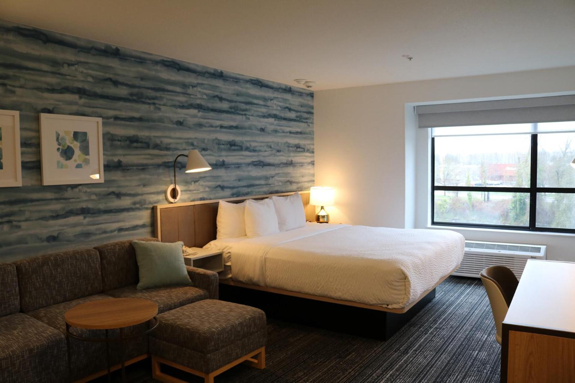 Clarion Hotel Portland International Airport Екстериор снимка