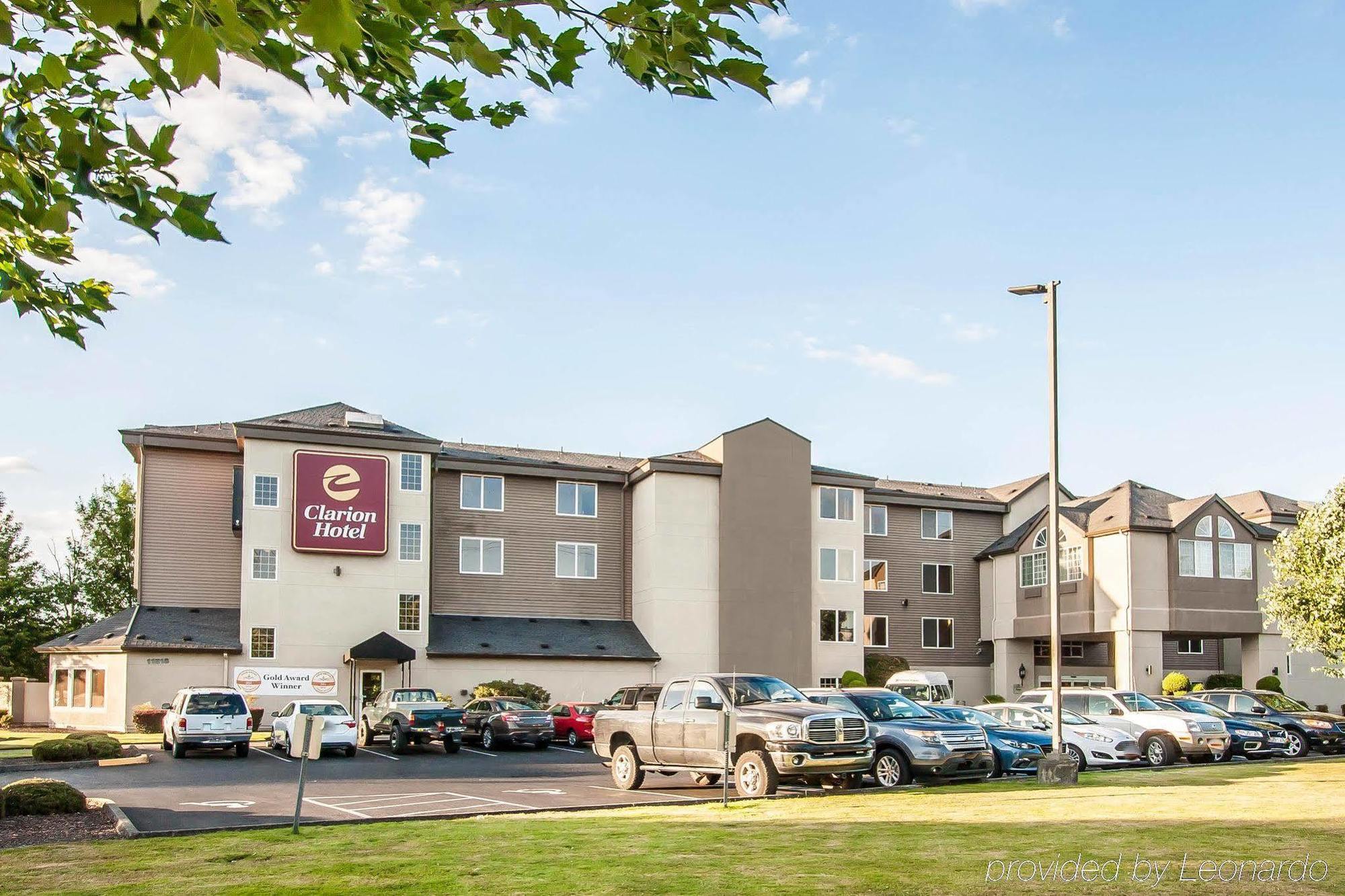 Clarion Hotel Portland International Airport Екстериор снимка