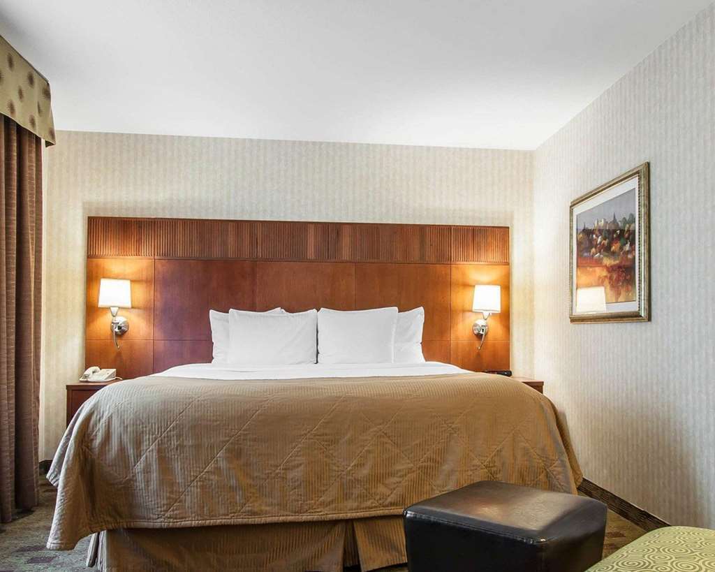Clarion Hotel Portland International Airport Стая снимка